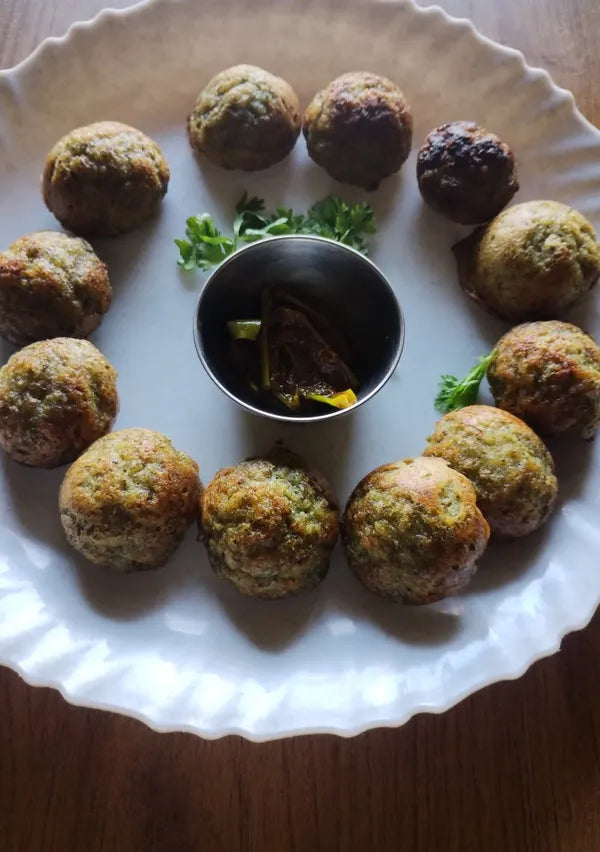 Moong dal and rice flakes appe