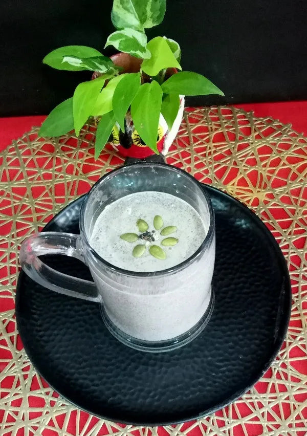 Ragi Flakes And Fruits Smoothie