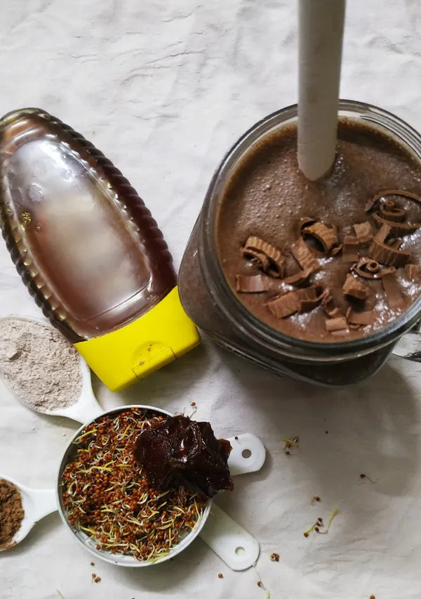 SPROUTED RAGI - CHOCOLATE & DATES SMOOTHIE